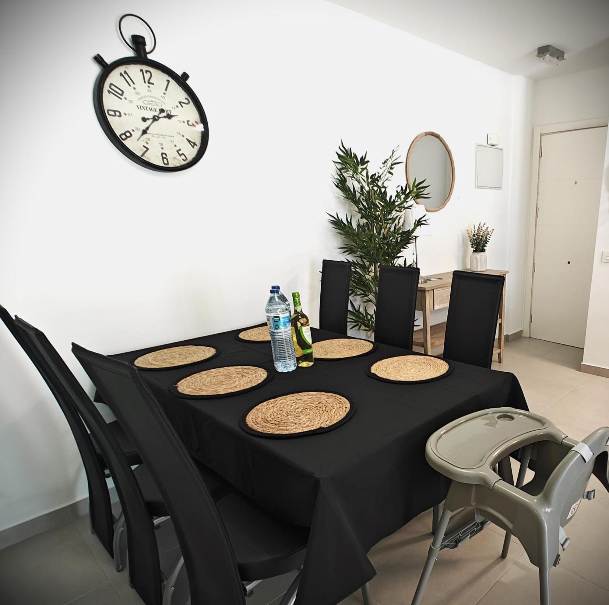 Sun Apartment - 3 Bedrooms, Priv Parking, Pool, Ac, Tv Channels, Fibre Net Los Cristianos  Exterior foto